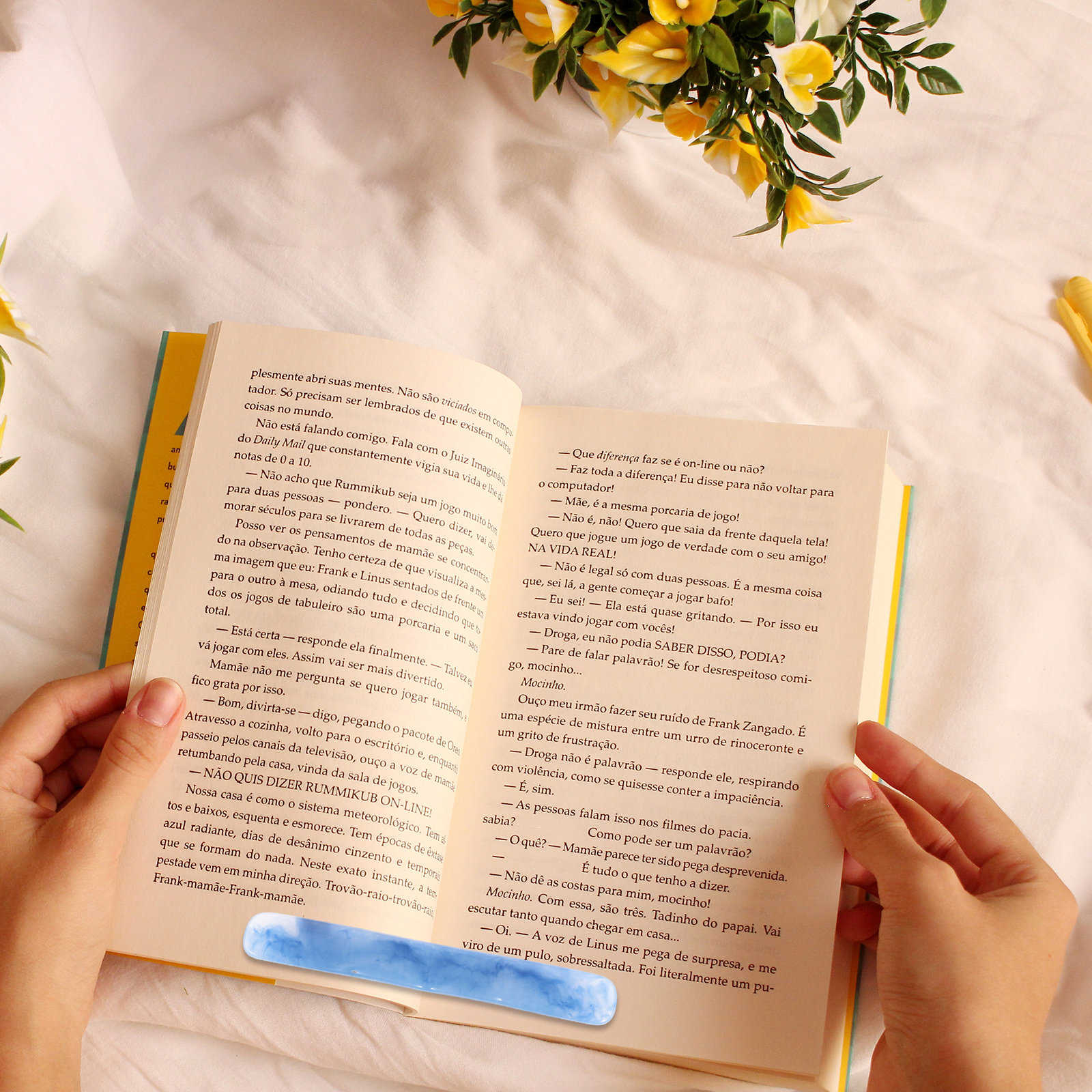Travel Reading Accessories - Resin Book Thumb Holder Page Spreader