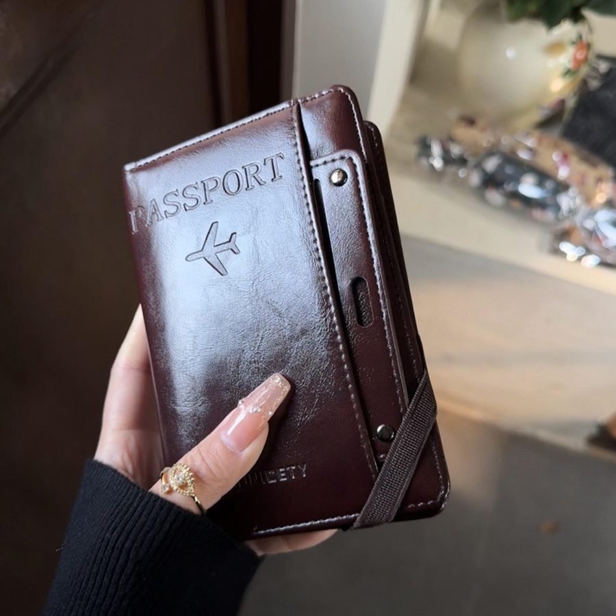 Passport Holder and Wallet in  - Travel Accessories Plane avaliação e preço