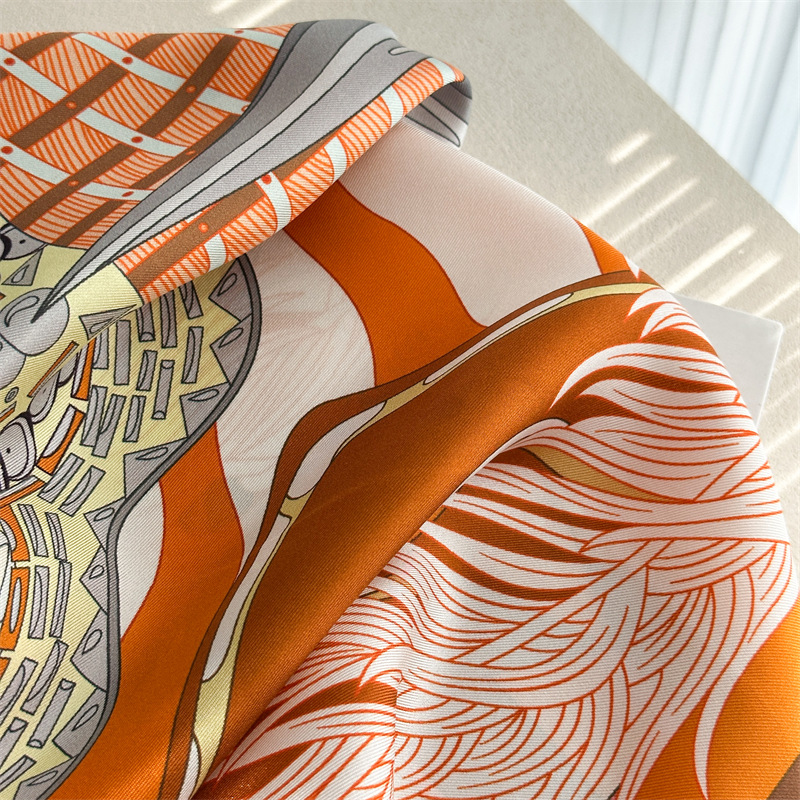 Designer Silk Scarf Women Spri - Travel Accessories Aesthetic avaliação e preço