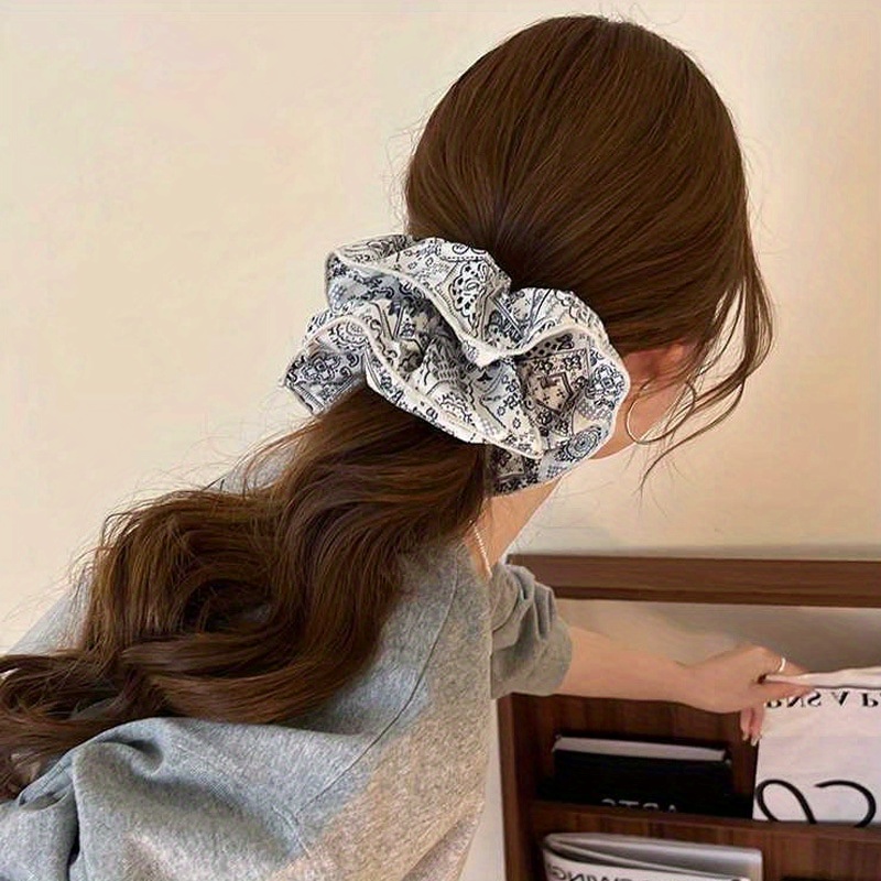 Elegant Black and White Fabric - Travel Accessories Aesthetic avaliação e preço