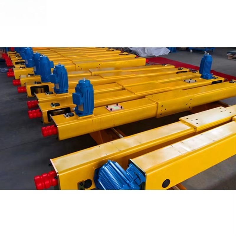 Warehouse Using Overhead Crane - Travel Accessories Warehouse avaliação e preço