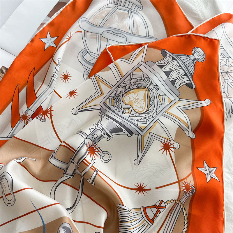 Luxury Brand Scarf Large Silk  - Travel Accessories Aesthetic avaliação e preço