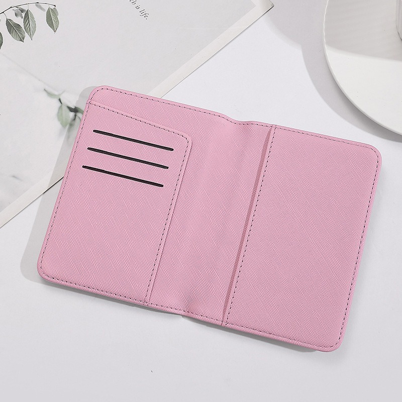 Hello Kitty Women Passport Cov - Qantas Travel Accessories avaliação e preço